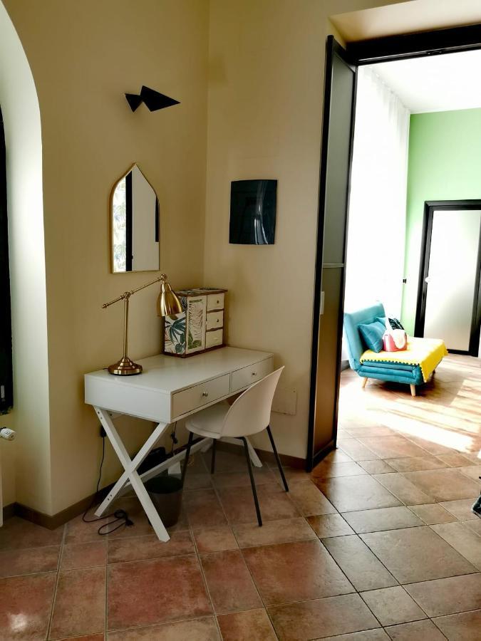 Aura Symphony Home Комо Екстериор снимка